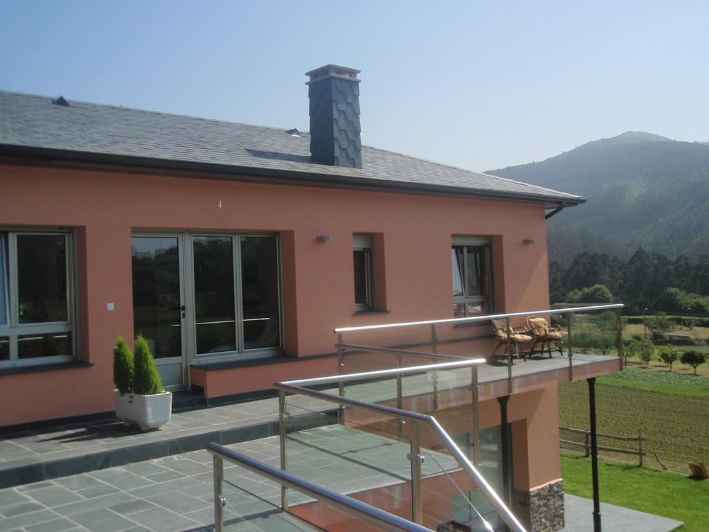 Apartamentos Arcos Del Esva Луарка Екстериор снимка