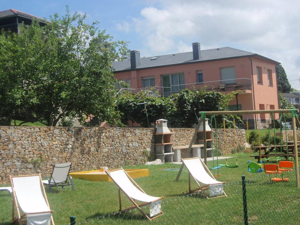Apartamentos Arcos Del Esva Луарка Екстериор снимка